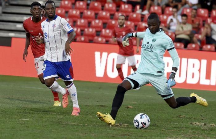 Football: “In Nîmes, I am on a mission,” explains Simon Ngapandouetnbu, the goalkeeper on loan from OM