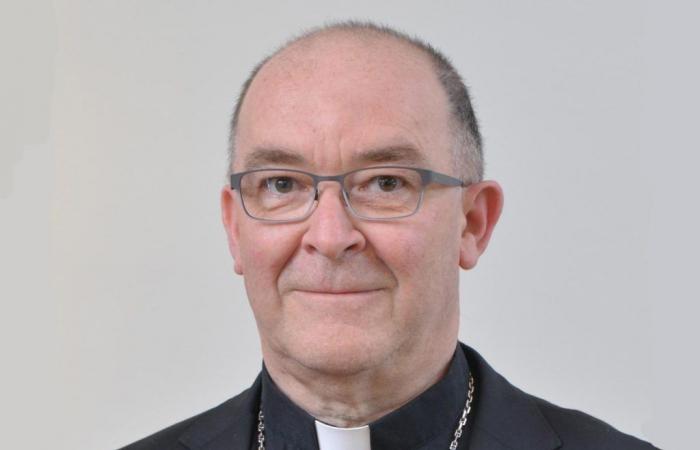 Who is Mgr Francis Bestion, the new bishop of Blois?