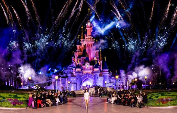 At Disneyland Paris, Coperni parades in front of the Sleeping Beauty castle: Kylie Jenner closed the show