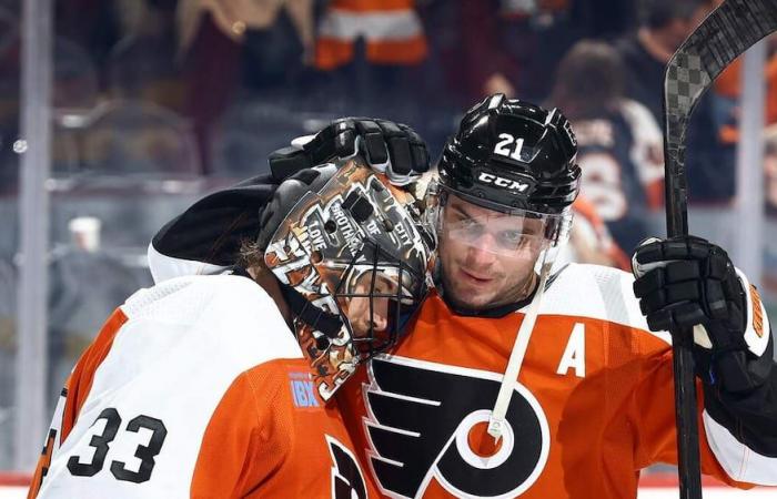 Flyers: goaltending situation scares John Tortorella