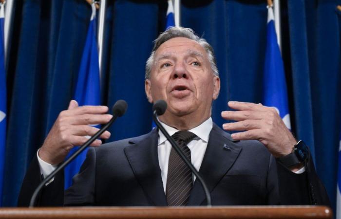 François Legault believes that the federal government must make the relocation of asylum seekers compulsory