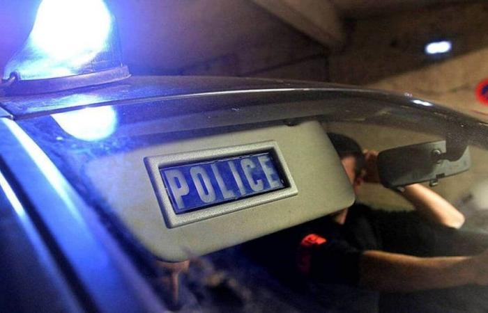 Yvelines. A driver refuses to comply, the police find a knife in his car