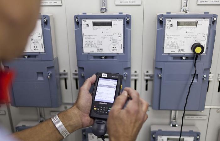 The city of Zurich installs digital electricity meters