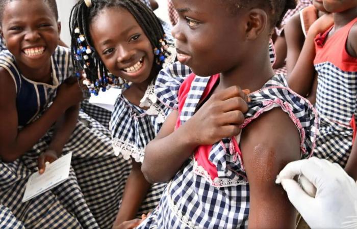 How is the vaccination of young girls against cervical cancer going?