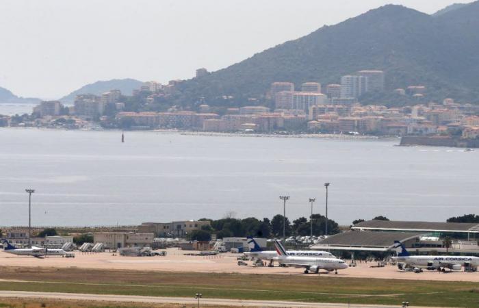 a spontaneous strike blocks all ports and airports