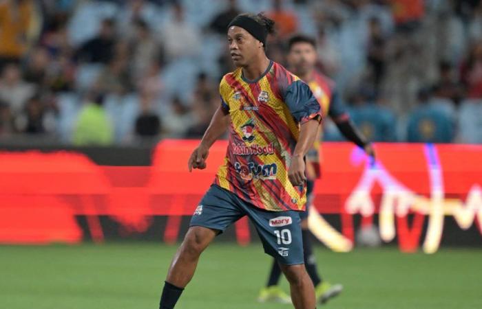 Ronaldinho will play again in France… in Angers