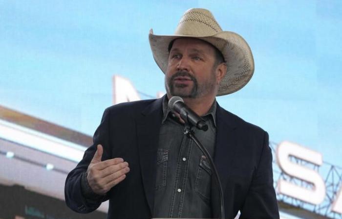 American country singer Garth Brooks accused of rape by woman