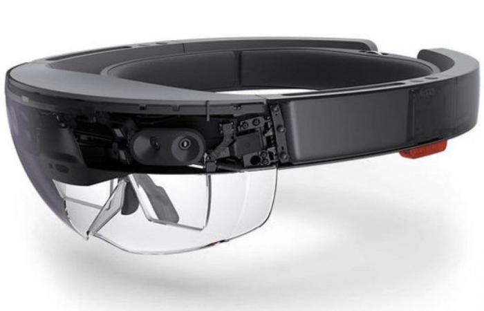 Microsoft stops production of the HoloLens 2