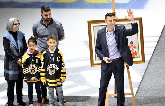 Patrice Bergeron steals the show from the Kings and Bruins in Quebec