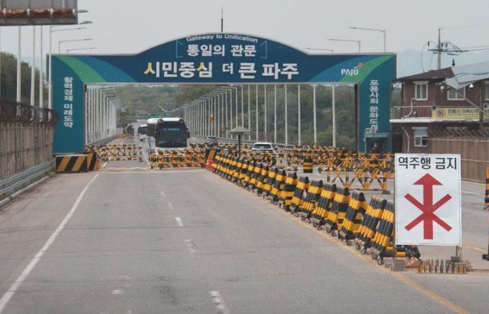 North Korean refugee attempts to return to the North, crashes stolen bus near inter-Korean border