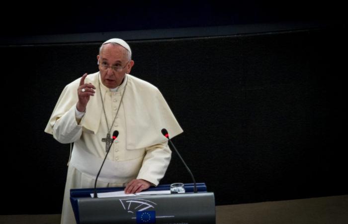 Pope Francis introduces “sin against migrants” into Catholic doctrine