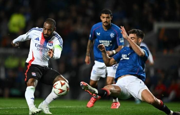 Lyon outclasses Rangers, Nice sinks to Lazio