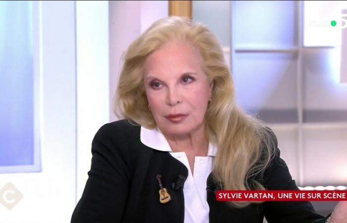 Sylvie Vartan “tired”? “Not to continue this shattering life”, the singer looks back on a heavy decision