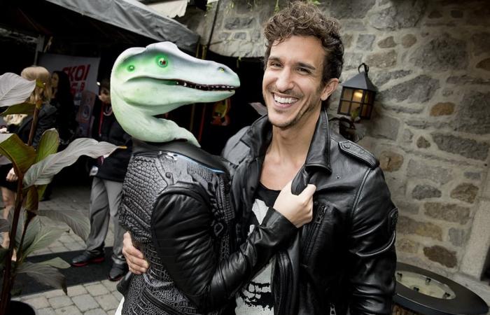 [QUIZ] Who are these Quebec stars with dinosaur heads?