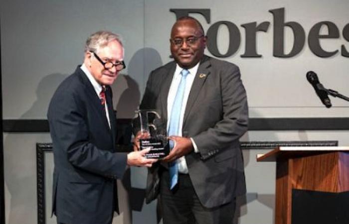 Rawbank wins the Forbes Best of Africa Innovative Banking Award for its innovative banking solutions in the DRC