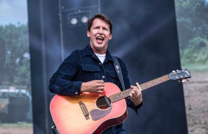 James Blunt makes a crazy bet with his fans