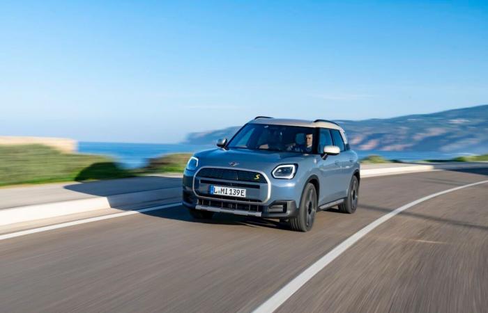 Mini lowers the prices of its electric cars, taking inspiration from Tesla