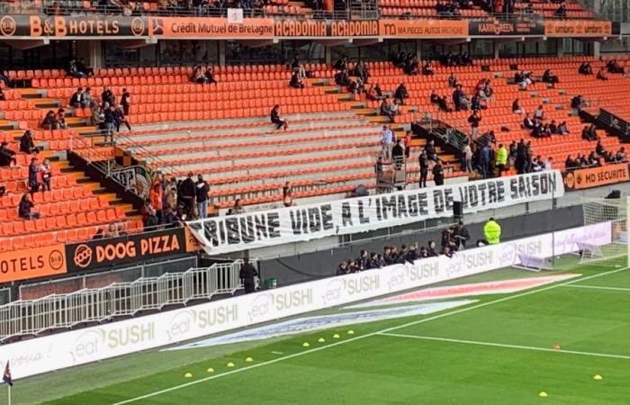 banned from traveling, Lorient supporters were still able to go into the parking lot