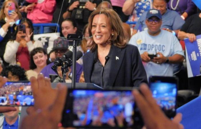 Vice President Kamala Harris rallies supporters in Flint