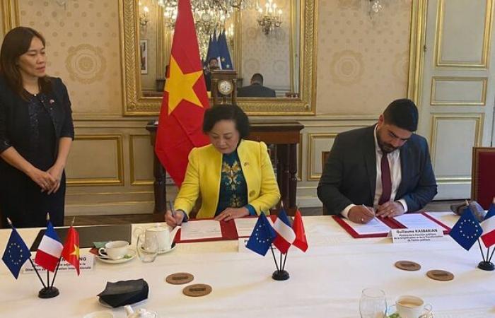 Promote Vietnam – France cooperation to modernize public administration