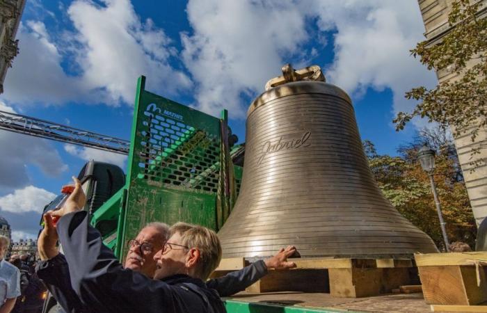 The resting of the eight bells is complete