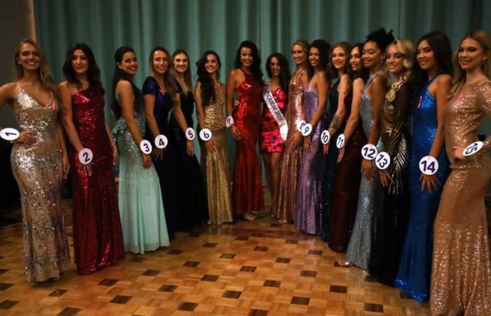 The contenders for the title of Miss Picardie in official presentation