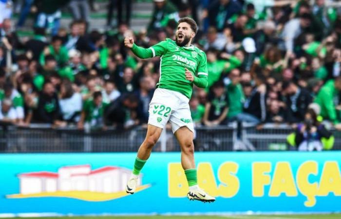 thanks to a hat-trick from Davitashvili, Saint-Étienne wins against Auxerre and returns to victory