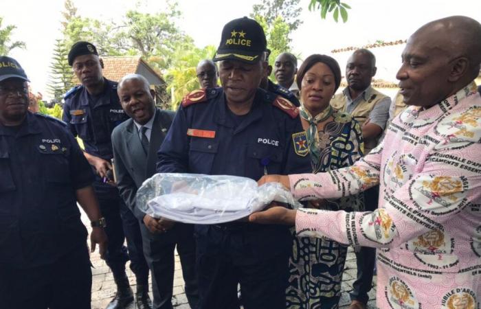 Shipwreck on Lake Kivu: ASRAMES gives the executive body bags intended for the dignified burial of the victims