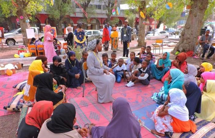 The pillar of books in Djibouti is her: Arafo Saleh