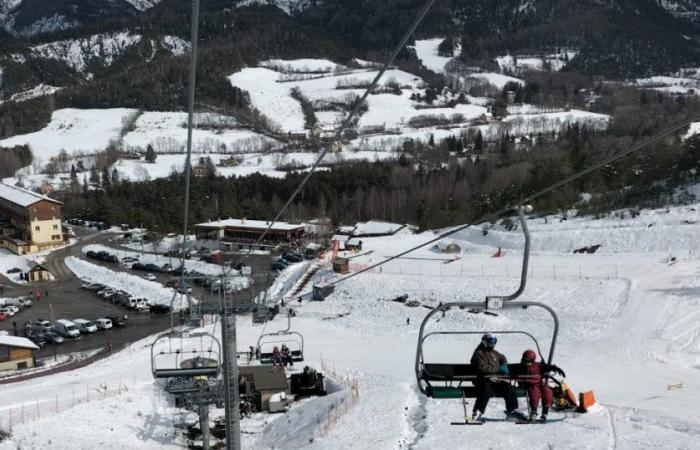 Alpes-de-Haute-Provence. The fate of Grand Puy in the hands of the inhabitants