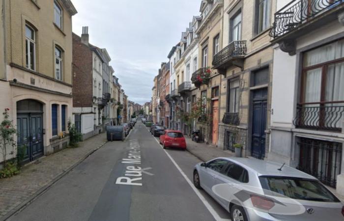 A person injured in a probably arson fire in Ixelles