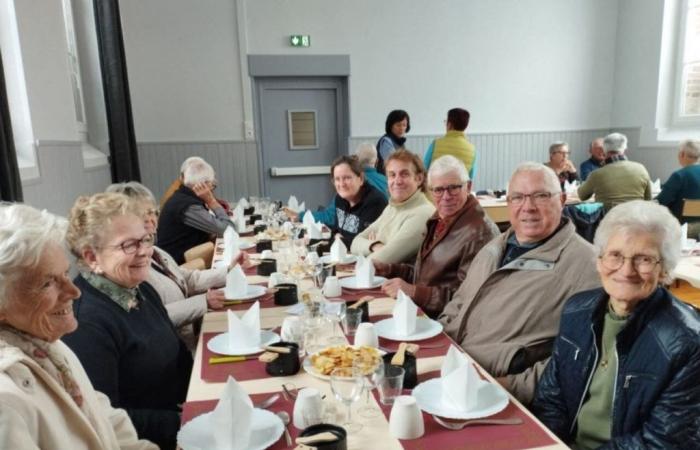 The raclette party is so successful in this Calvados village that the room had to be enlarged