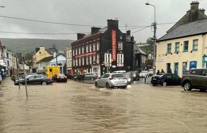 Flooding reported as Status Orange alert lifted