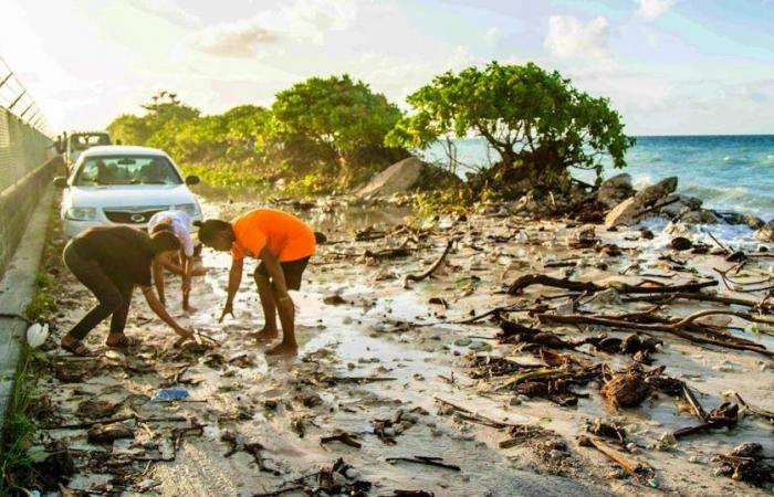 “It’s not an easy subject to talk about”: Leave, or keep hope? Pacific islands facing rising water levels