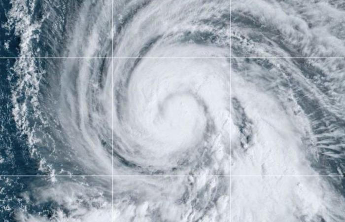 Currently in the middle of the Atlantic: Will powerful Hurricane Kirk have an impact on Switzerland?