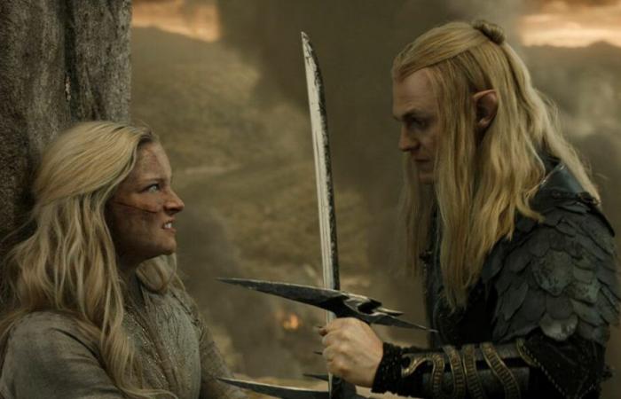 Does the pseudo romance between Sauron and Galadriel exist in JRR Tolkien’s books?