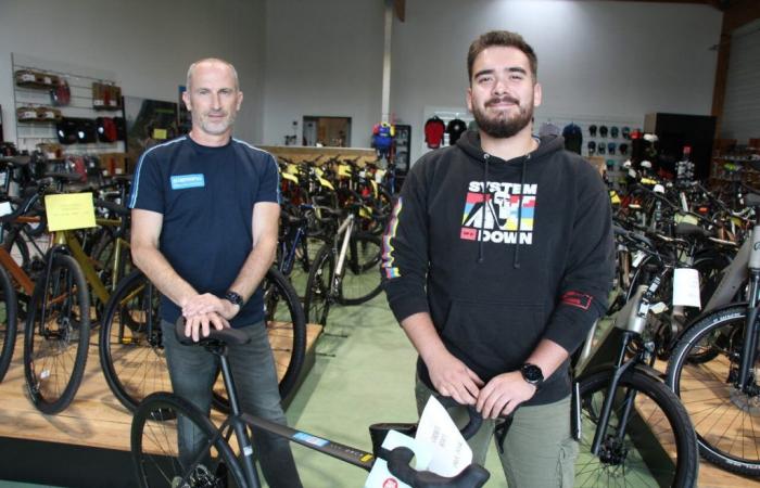 a new bicycle store opened in this city