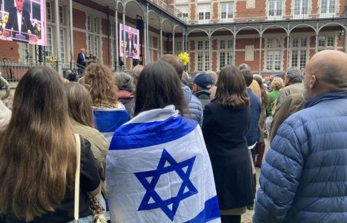 Brussels: more than a thousand people at a ceremony in tribute to Israeli hostages