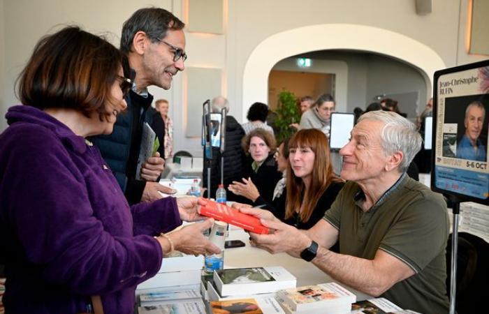 “We hear everywhere that people no longer read, but look, it’s full”: crowds at the Royat-Chamalières book fair