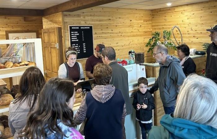 Hénédine Boulangerie arrives in Saint-Alphonse