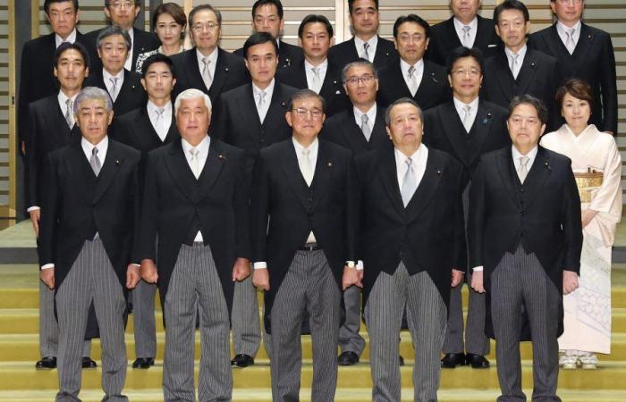 Japan admits to retouching this embarrassing government photo