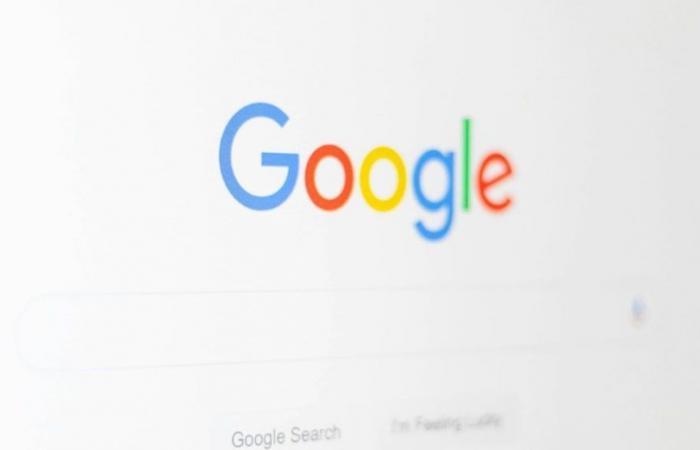 Google is testing a new blue checkmark system, what does it consist of?