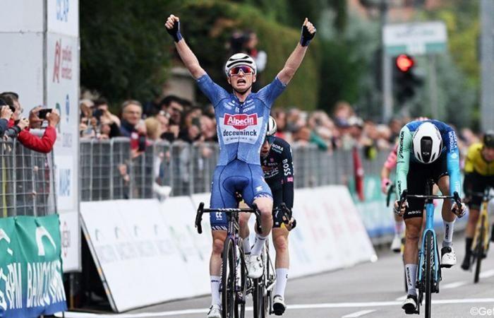 Stan Van Tricht completes his breakaway with a powerful sprint and celebrates his first professional Coppa Bernocchi victory