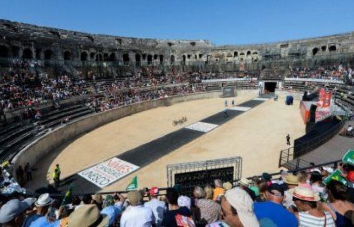 A tournament in the Nîmes Arena next April