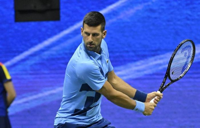 Shanghai Masters: Djokovic eases through to pre-quarters