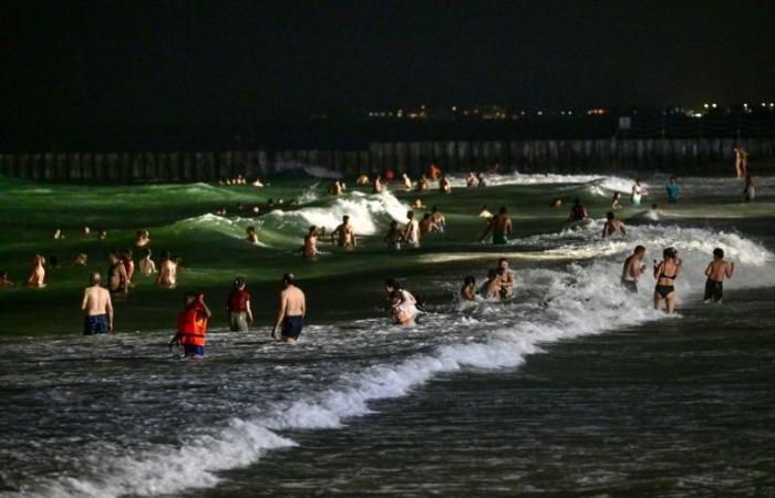 Faced with soaring temperatures, Dubai adopts night beaches