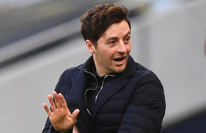 Tottenham’s Ryan Mason in talks with new club over head coach role