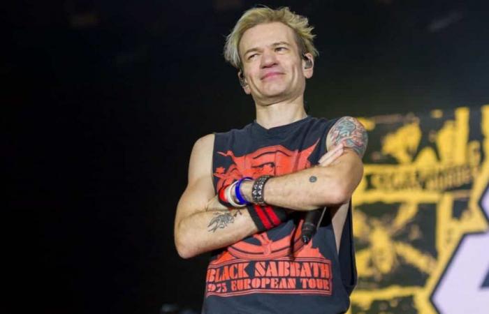 Sum 41: Deryck Whibley claims to have been sexually abused by his ex-manager