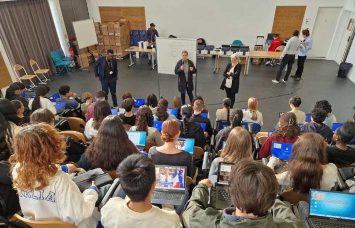 Seine-et-Marne: The Ile-de-France Region distributes computers to high school students to start the year off on the right foot!