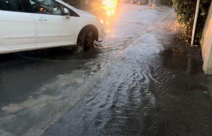 images of floods and damage in the city